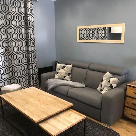 Cosy 3 Pieces En Face De La Gare Apartment Rambouillet Bagian luar foto